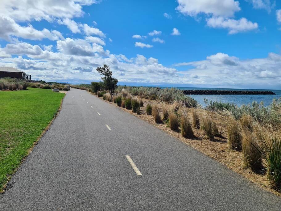 309 Waterfront * Werribee South